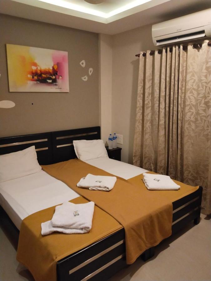 Hotel Metro Residency à Kochi Extérieur photo