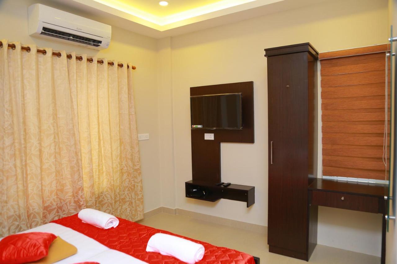 Hotel Metro Residency à Kochi Extérieur photo