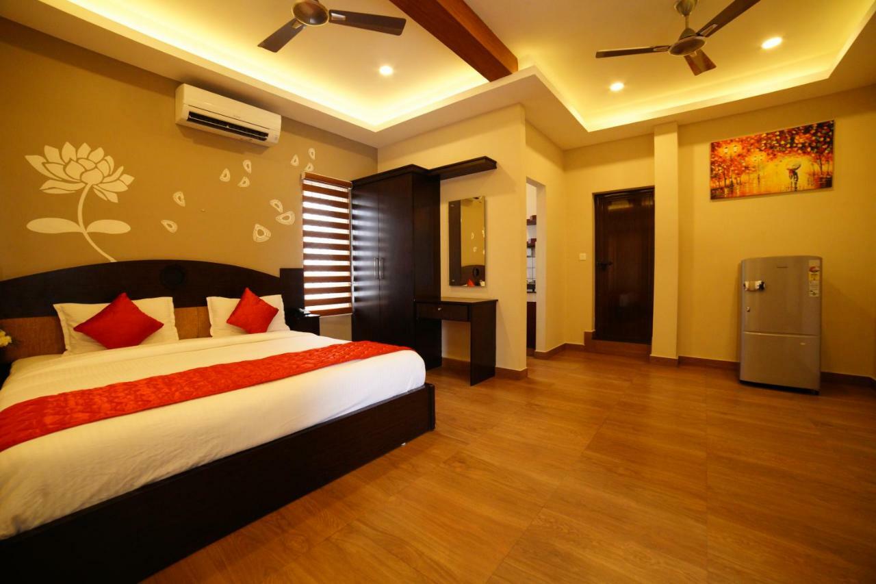 Hotel Metro Residency à Kochi Extérieur photo