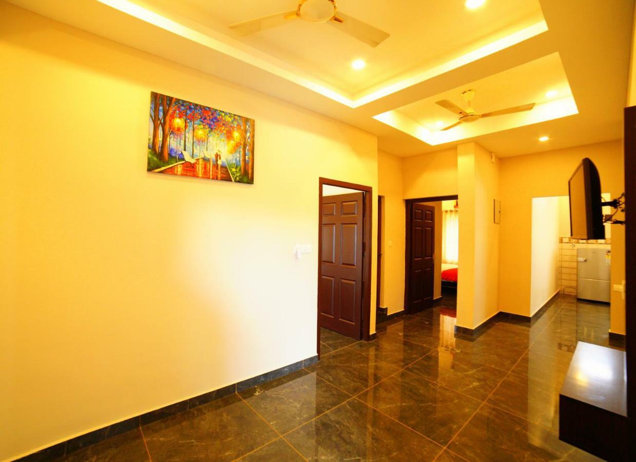 Hotel Metro Residency à Kochi Extérieur photo